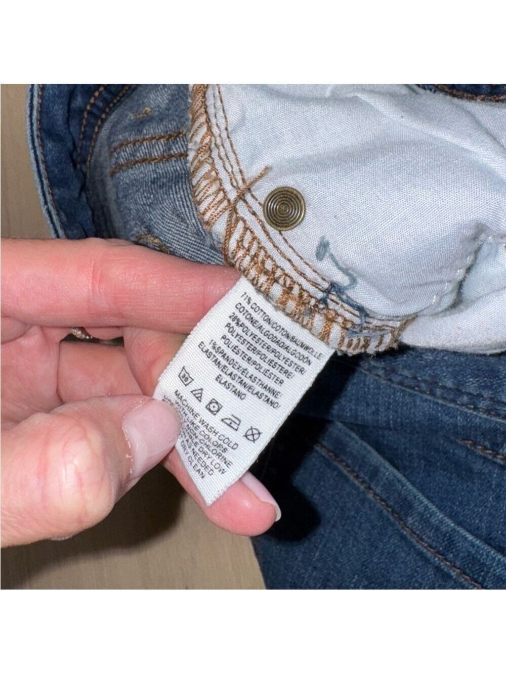 Free People Distressed Blue Jeans Size 25 - Picture 4 of 6